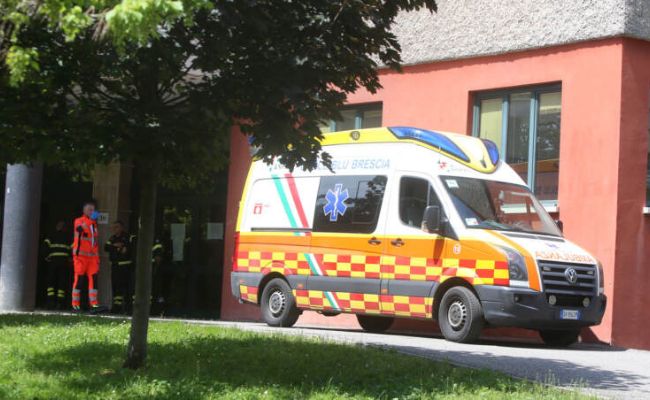 varese-professoressa-accoltellata