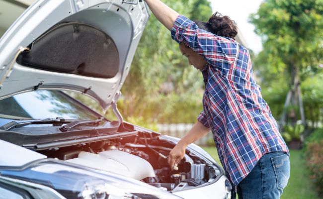 come capire se la batteria della macchina è scarica