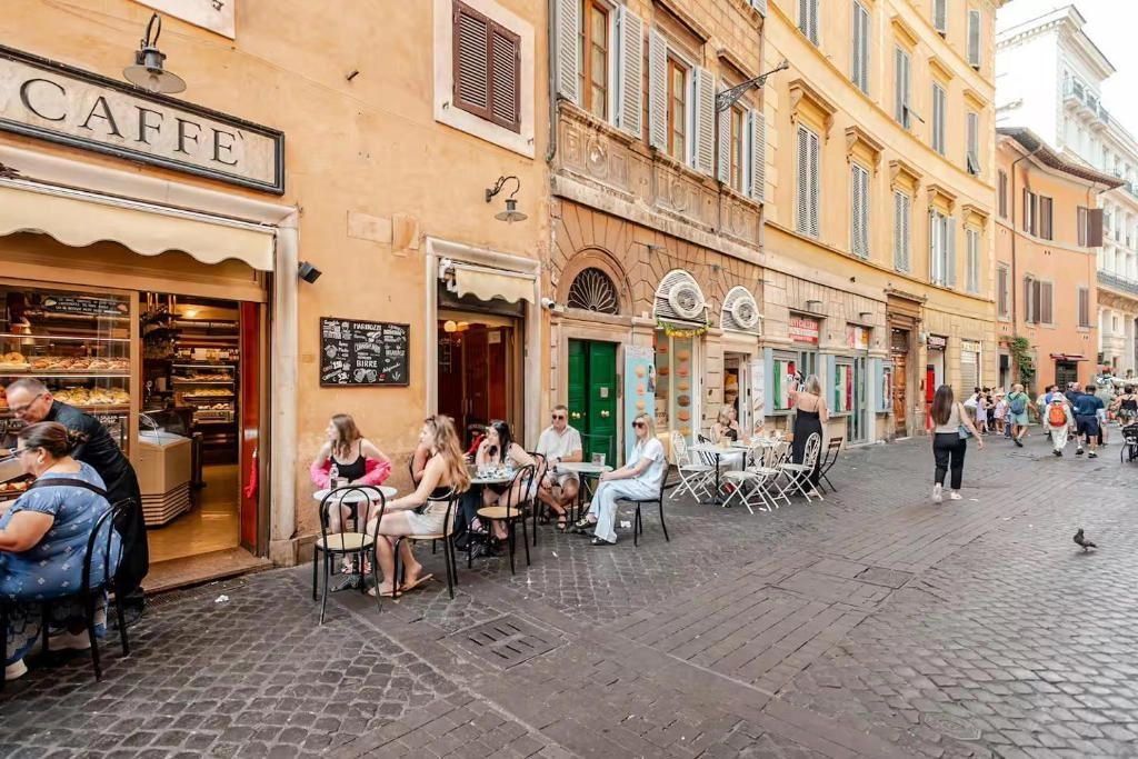 Bar in crisi in Italia: Roma perde 2.827 attività - Metro